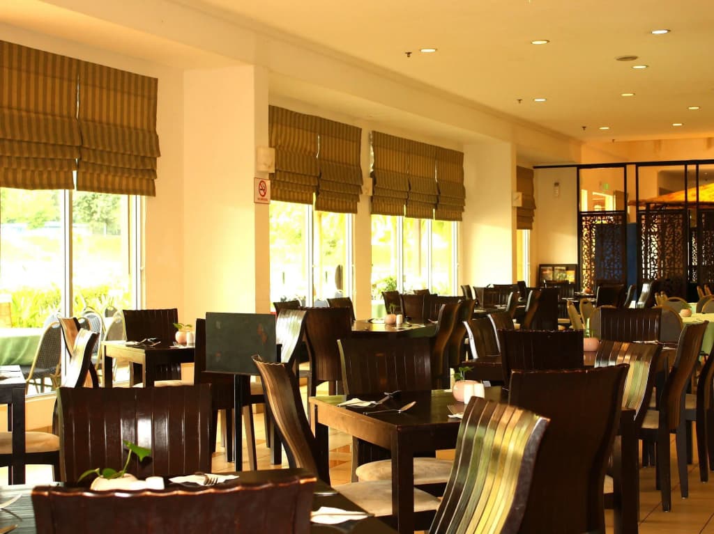 Suria Service Apartment Hotel - photo 13