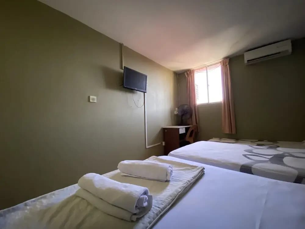 SPOT ON 89863 Hotel Fah Fah - photo 3