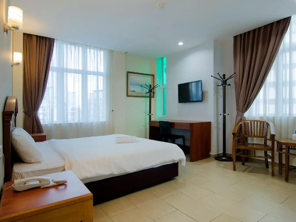 LKS Hotel - photo 6
