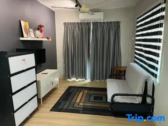 Homestay WaDi 2 with pool near beach - photo 1
