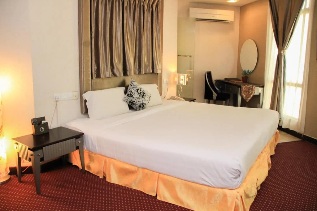Shervinton Executive Boutique Hotel - photo 33