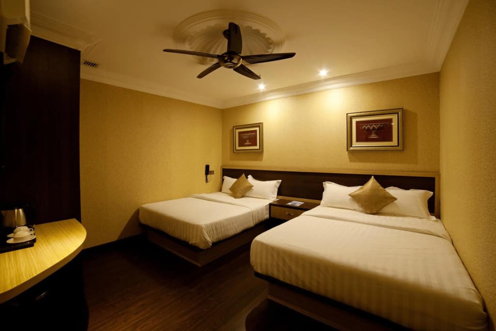 Valenza Hotel & Cafe - photo 18
