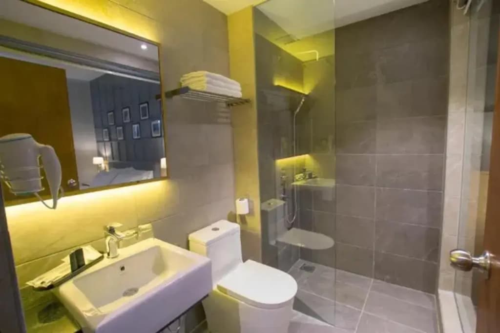 Redpine Boutique Hotel - photo 9