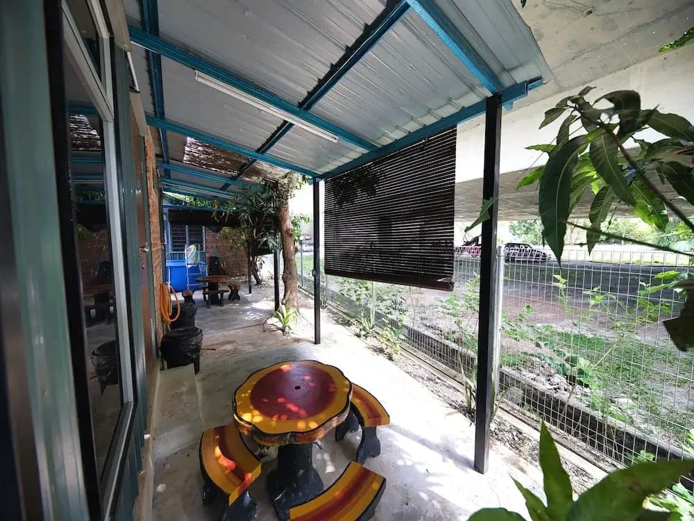 OYO 90960 Rajawali D'cabin Chalet Room - photo 5