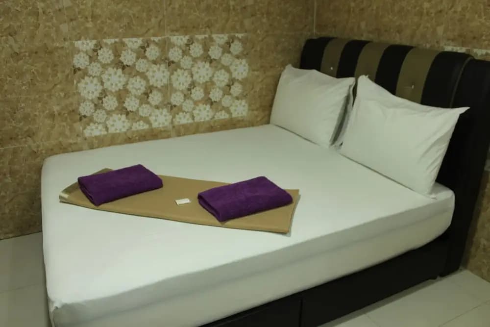 New Wave Vines Hotel - photo 6