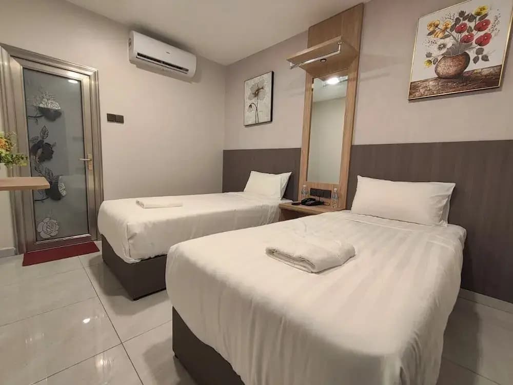 Hotel Mawar Inn - photo 15