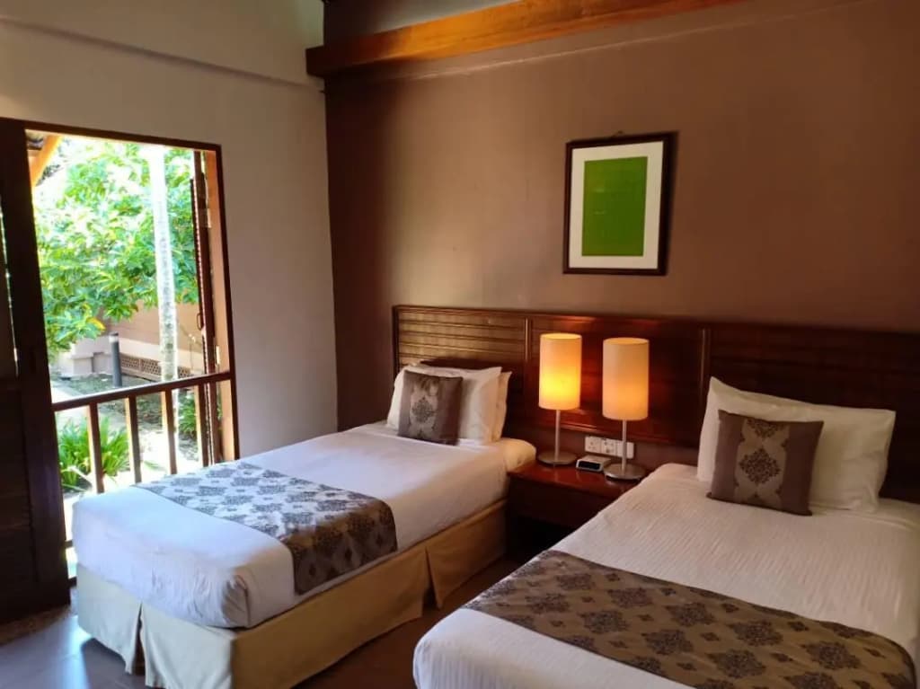 Ulek Beach Resort - photo 3