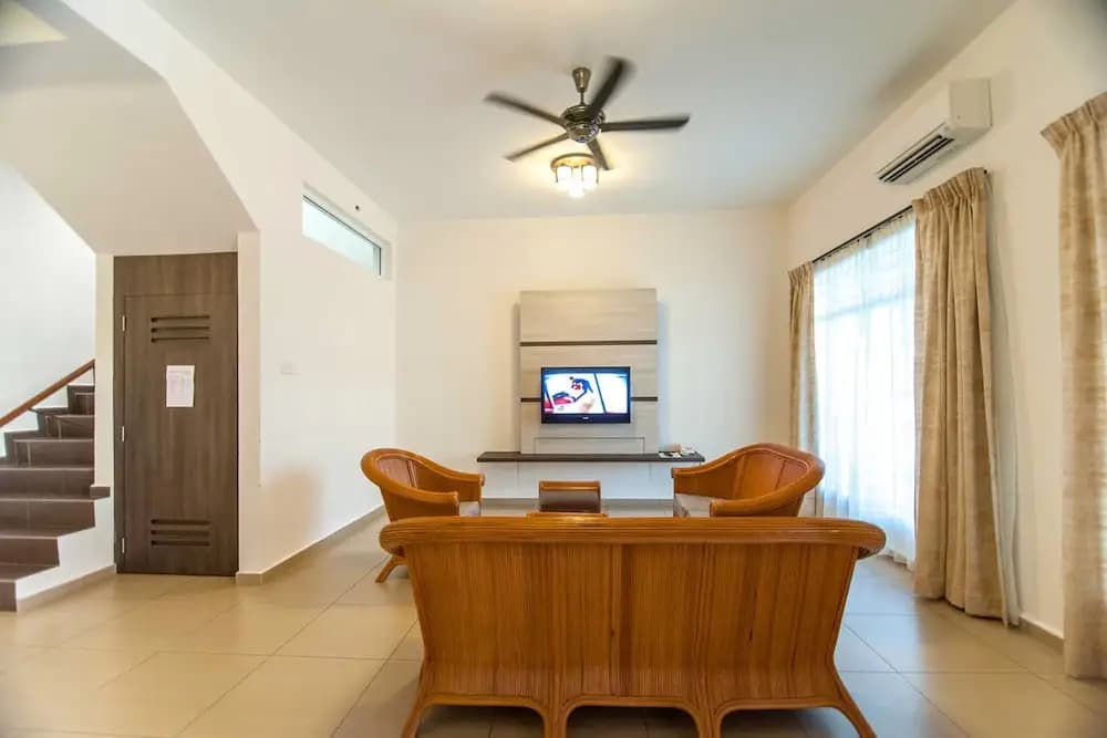 Sunflower Hotel - photo 3