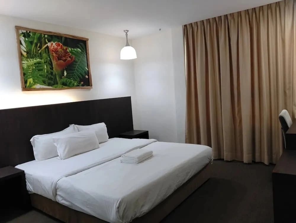 Townhouse Near Tanjung Batu Formerly 900 Inn - photo 5