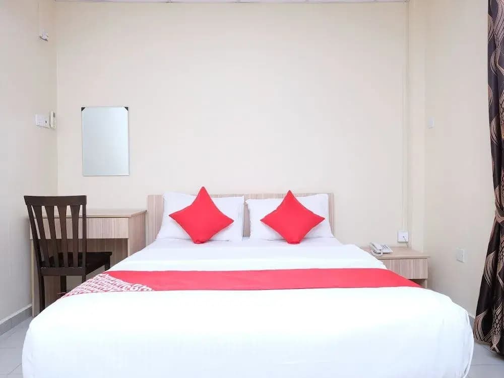 Diamond Hotel - photo 3