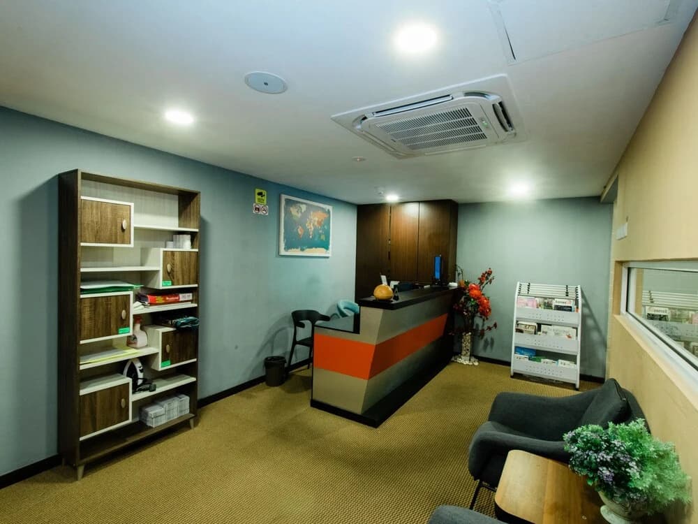 OYO 89456 V Motel - photo 2