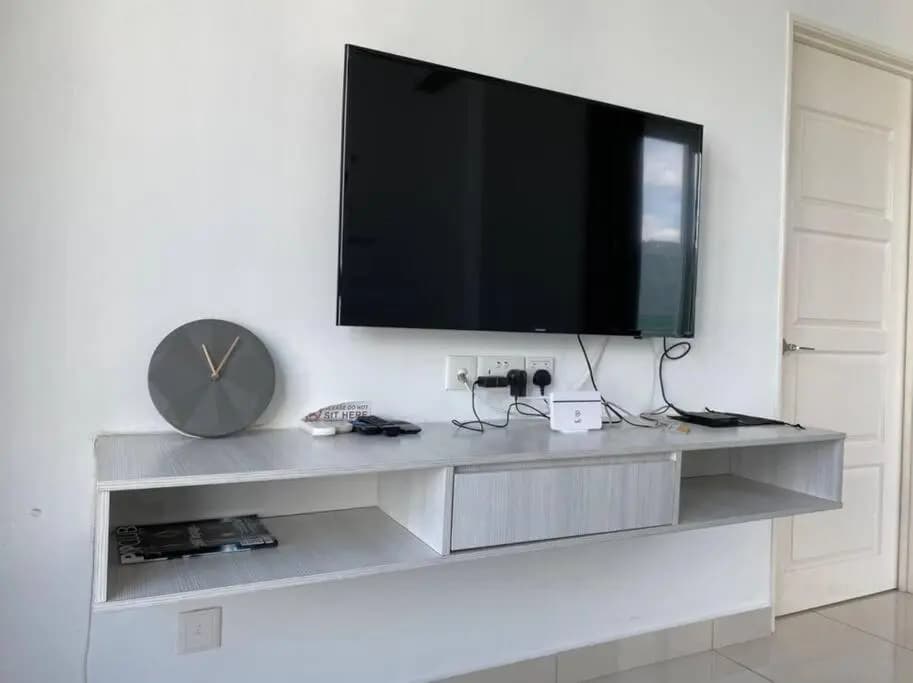 Mansion One Suites @Gurney Drive Seaview Studio Apartment by Sarah's Lodge - photo 2