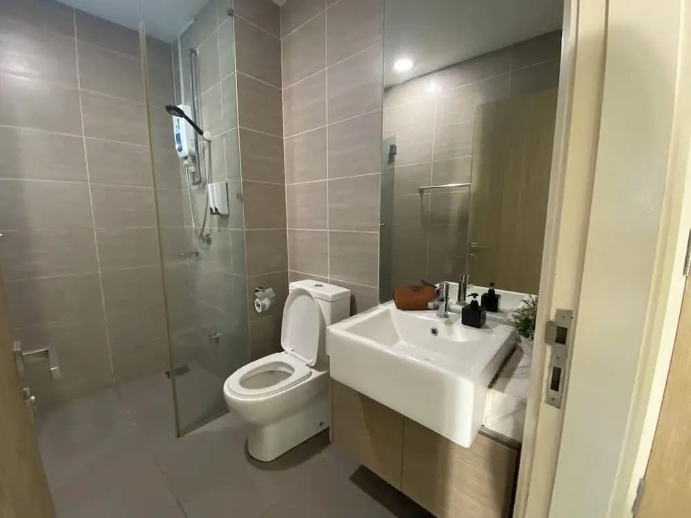 Icon City Premier Suites by WeCare - photo 10