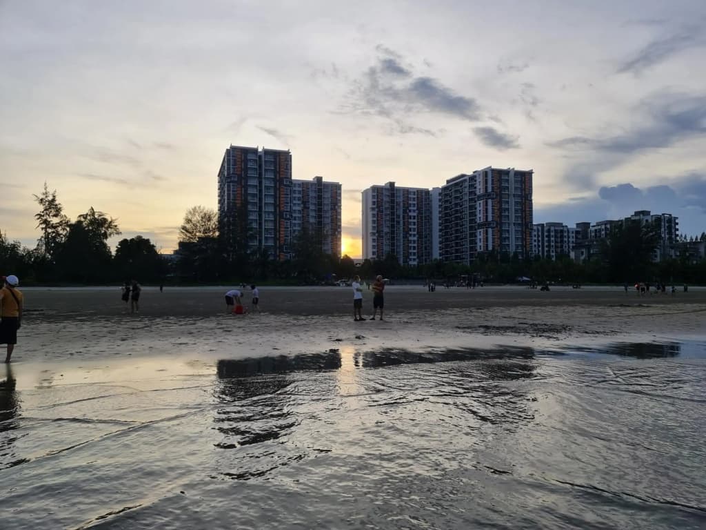 PUTEH Timurbay Beachfront Private Suite Kuantan - photo 14