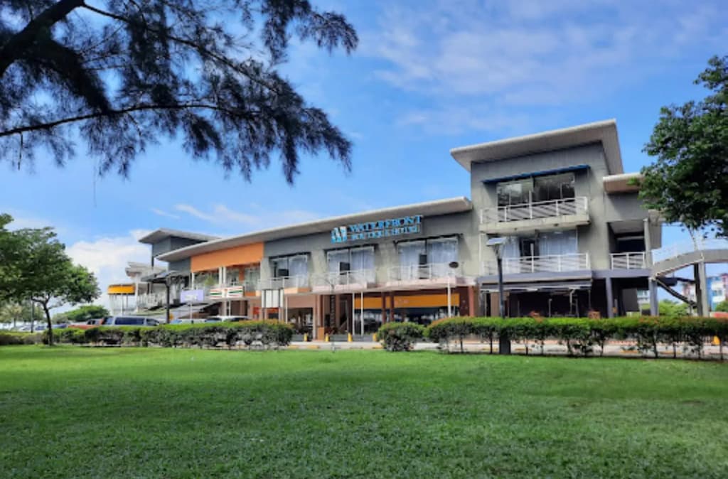 WaterFront Boutique Hotel - photo 11