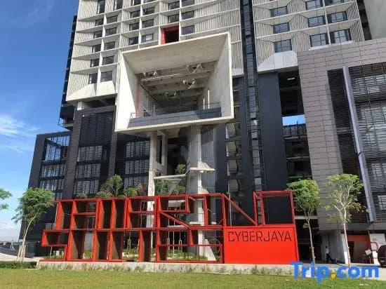 The Perfect Getaway @ Tamarind Suites - photo 1