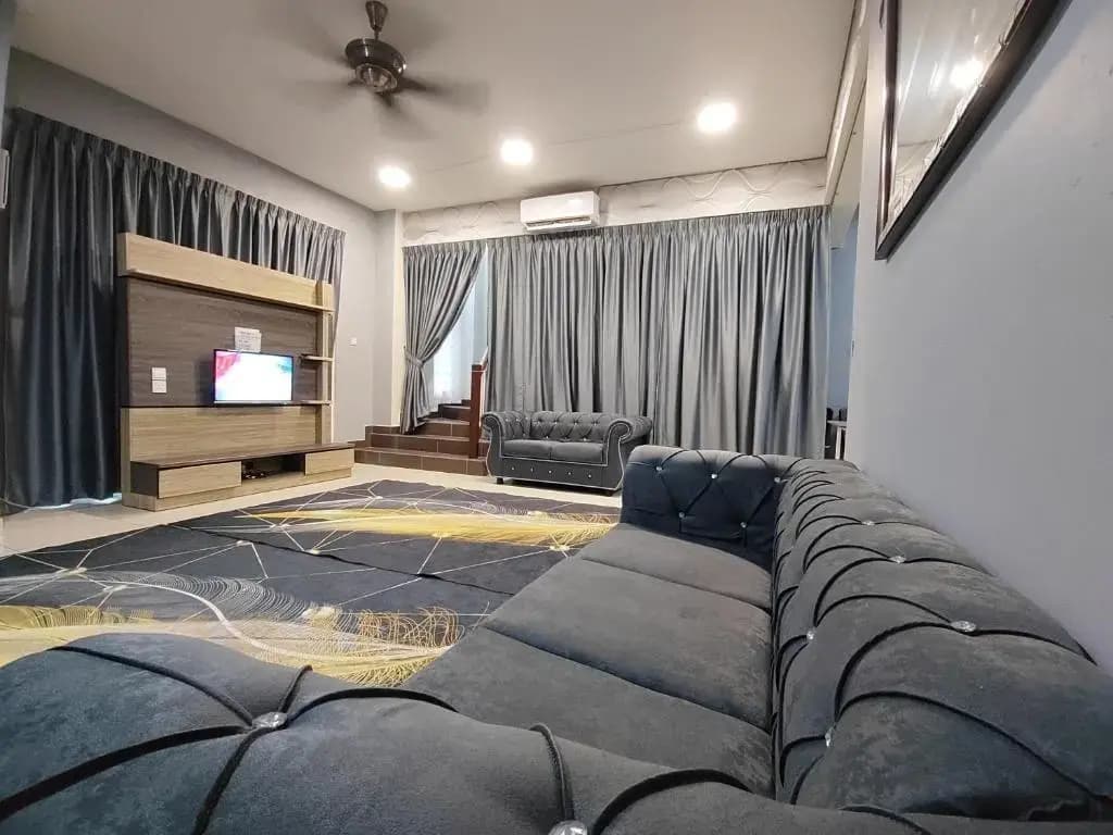Tiara Homestay - for Malay only - photo 4