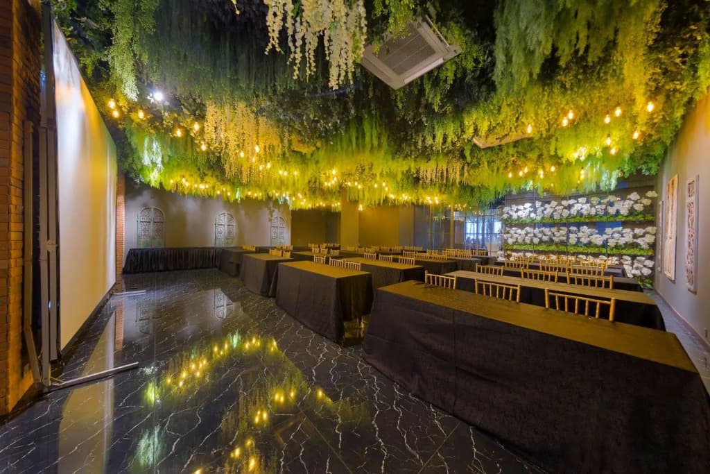 The Granite Luxury Hotel - photo 17