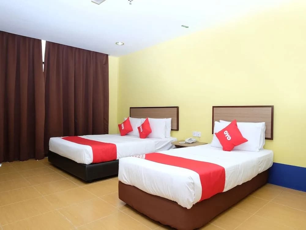 OYO 89352 Golden Terminal Lodge - photo 6