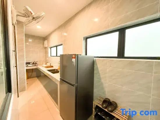 Ipoh Fairy Villa 3: Pool, Jacuzzi & KTV (23 people) - photo 4