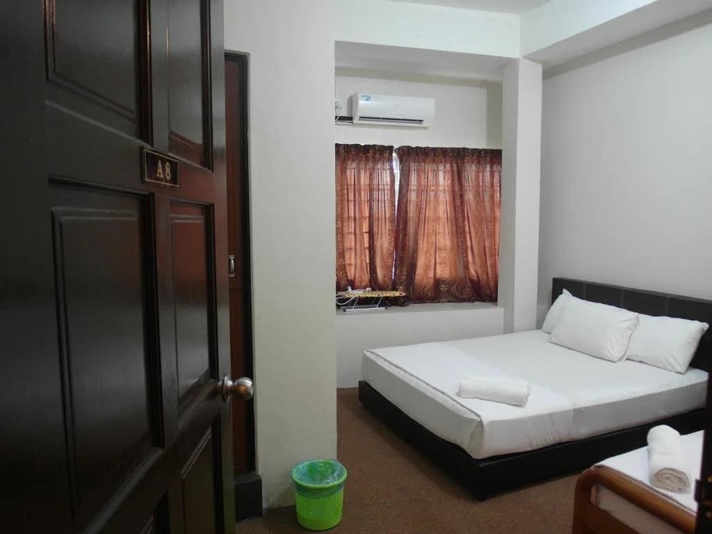 Sireh Hotel & Apartment - photo 1