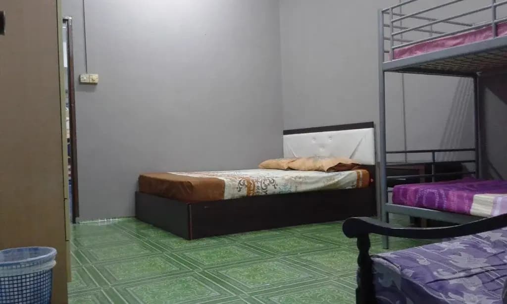 Zeeadam Backpackers Hostel - photo 1