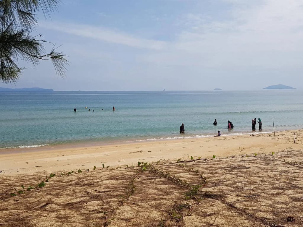 Pandan Laut Beach Resort - photo 13