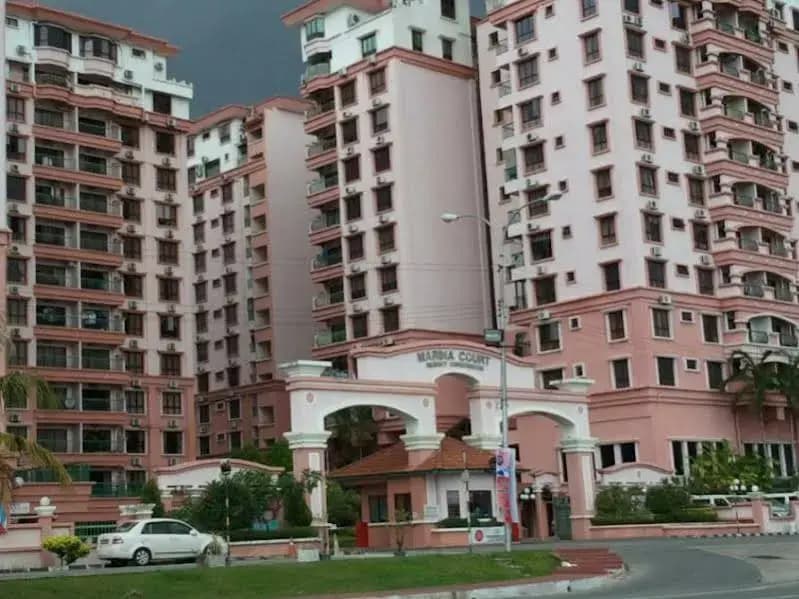 QQ Boutique Service Apartment @ Marina Court Resort Condominium - photo 3