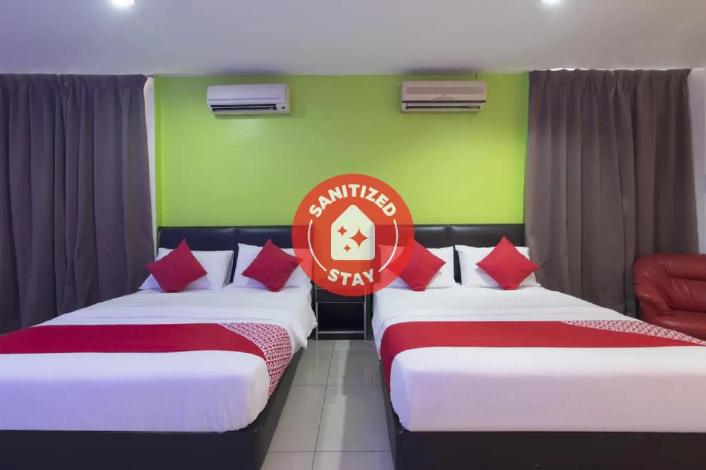 OYO 44072 Mines Cempaka Hotel - main photo