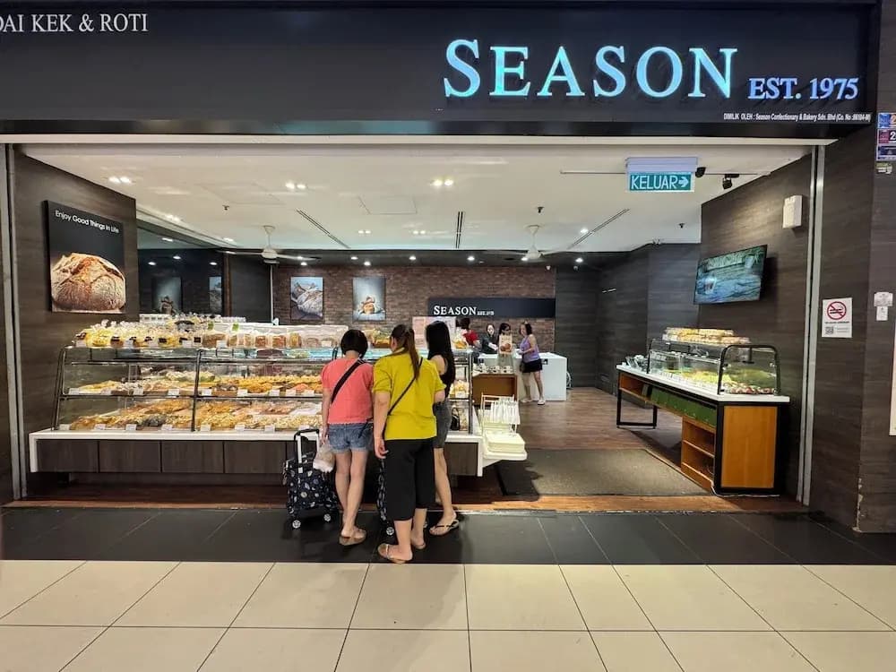 JB City Shopping Mall Apartment - photo 12