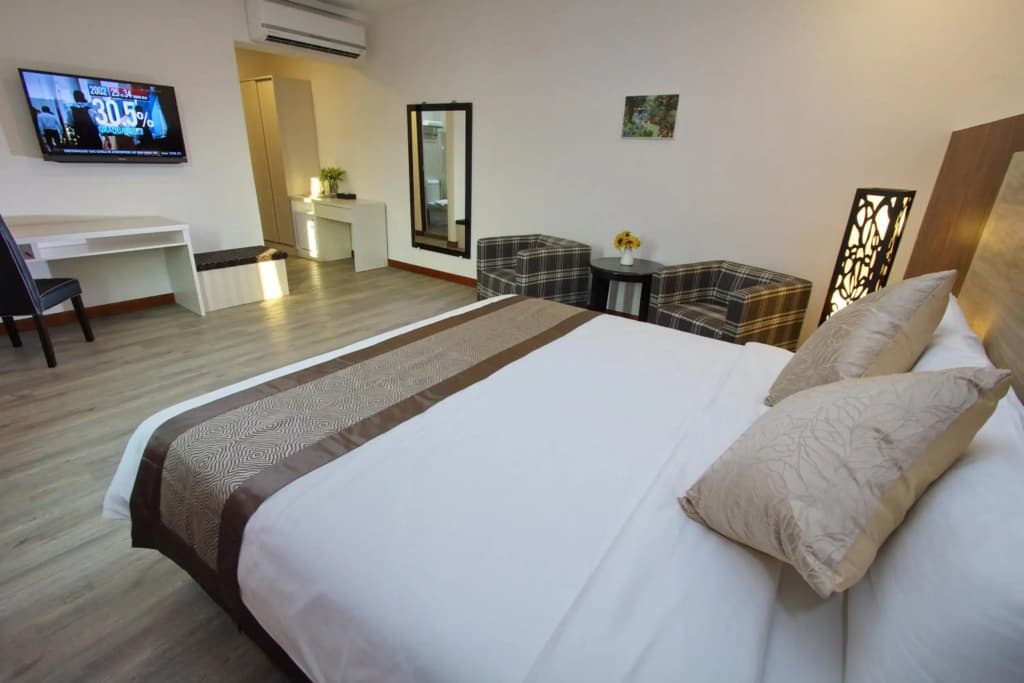 Molek Garden Hotel - photo 4