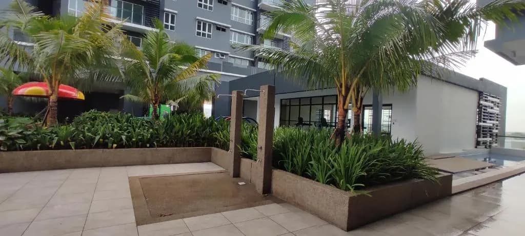 Bukit Rimau Instagrammable 2 Bedroom Apartment With Pool View up to 5 PAX - photo 13