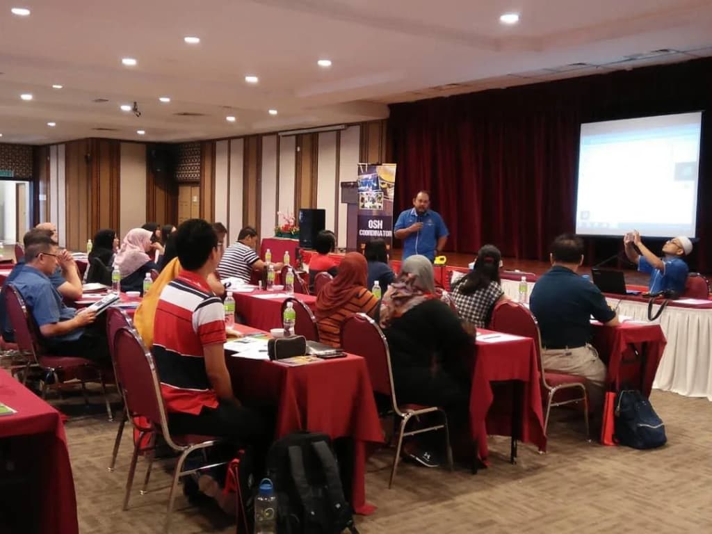 The Regency Hotel Seri Warisan - photo 14