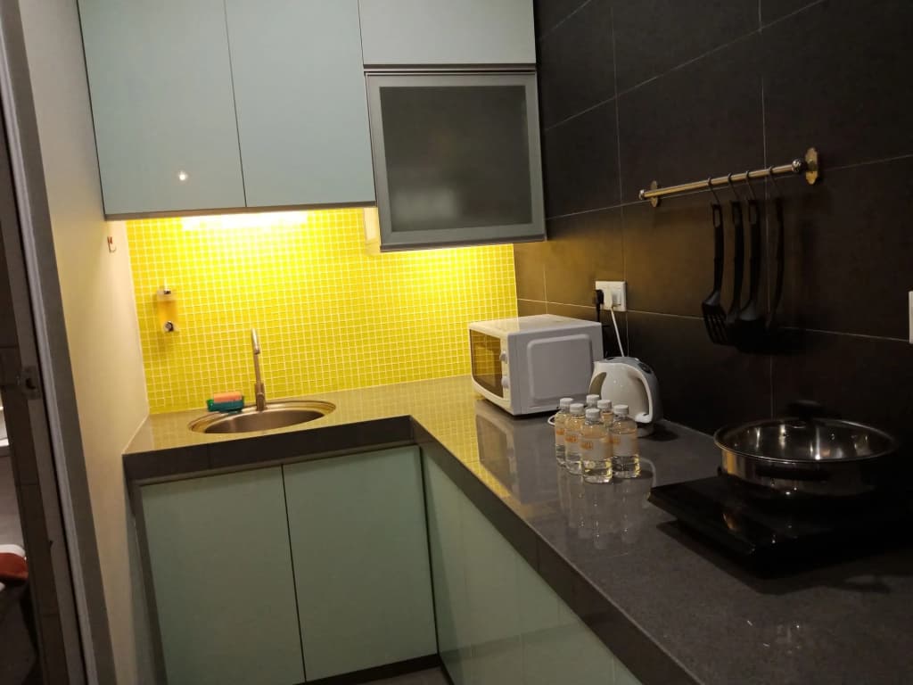 Lemon8 Hotel Apartment - photo 27