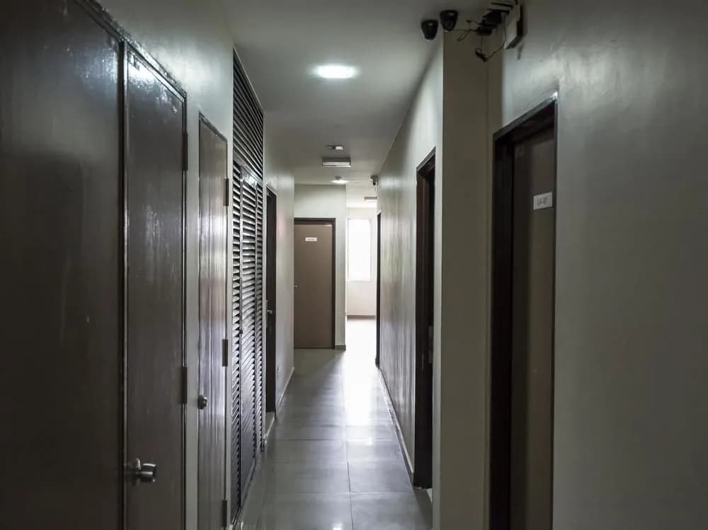 OYO 191 ML Inn Hotel - photo 10