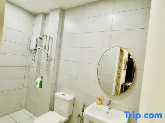 Kuching City Center Apartment With City View - photo 6