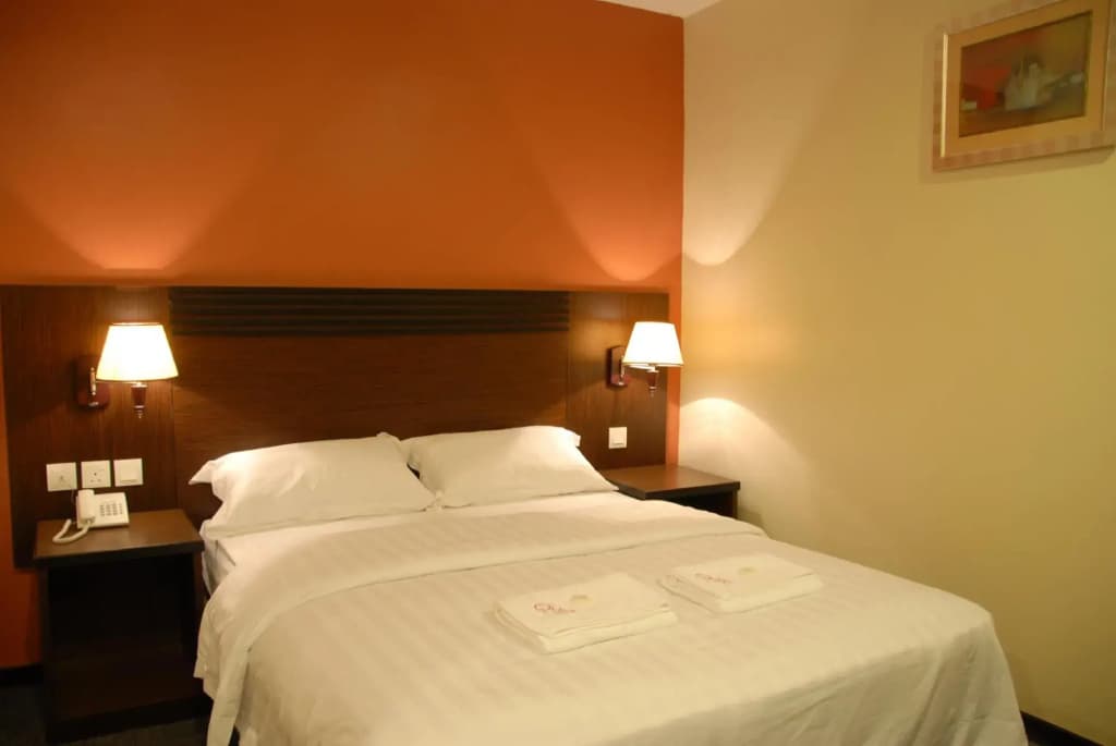 Queen Hotel - photo 5