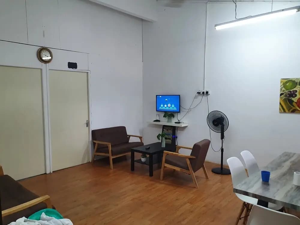 OYO Home 90402 Lumut Guest House - photo 4