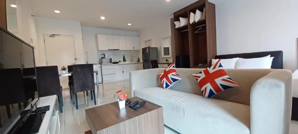 LS Studio at Mansion One - photo 4