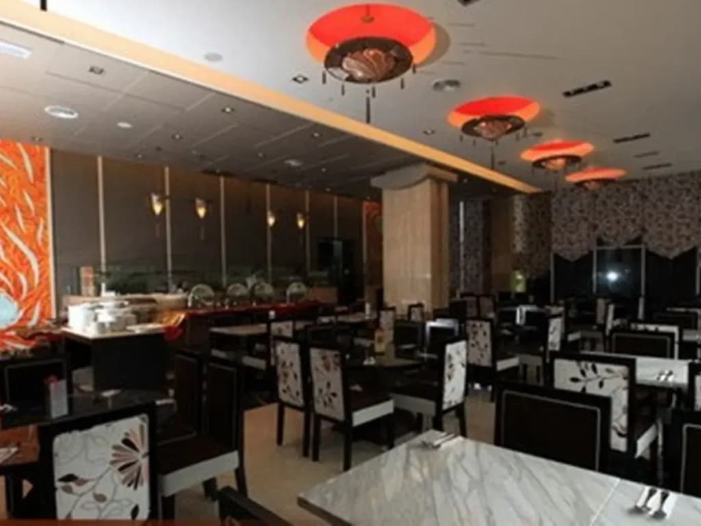 Crown Garden Hotel - photo 13