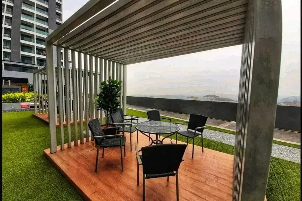 Symphony Tower Studio #2 with balcony - photo 1