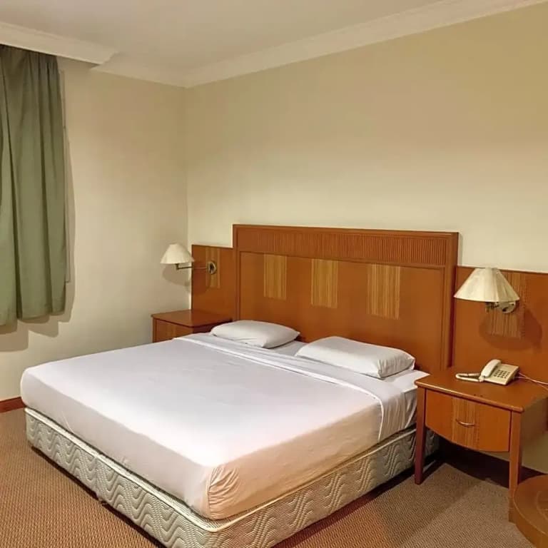 New Grand Hotel - photo 4