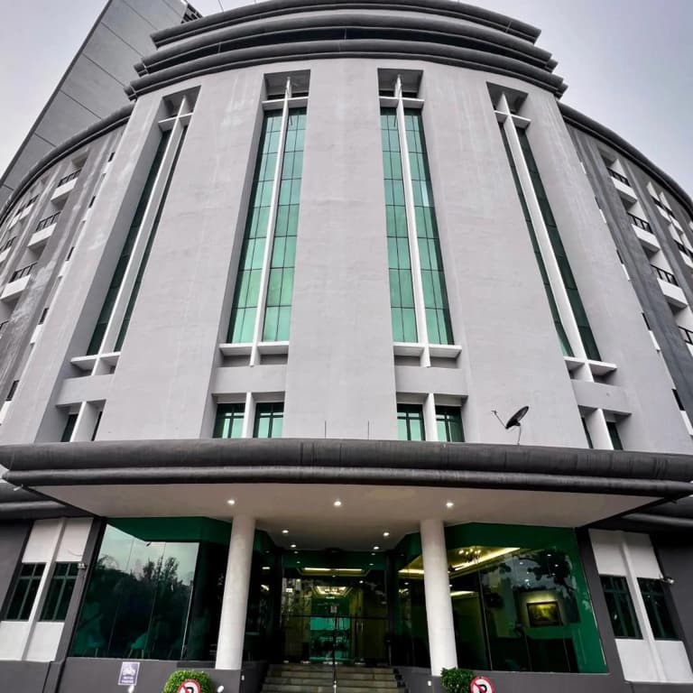 Stallions Suites Penang - photo 28