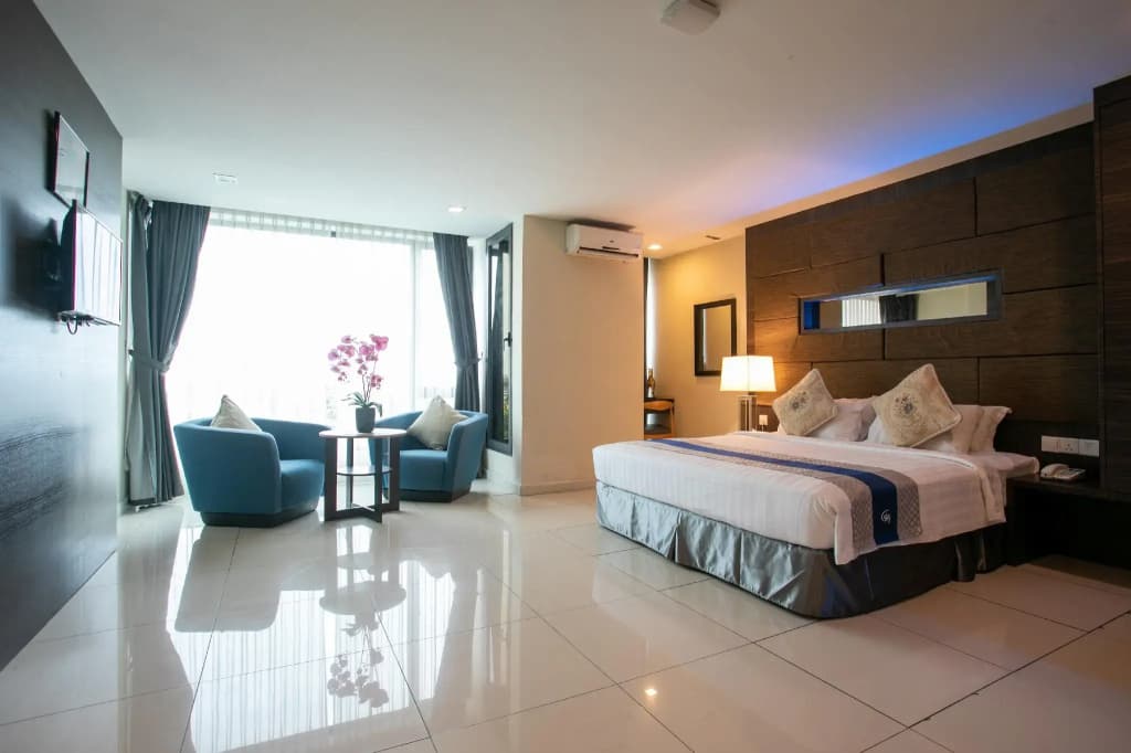 Sky Hotel Kota Kinabalu - photo 39