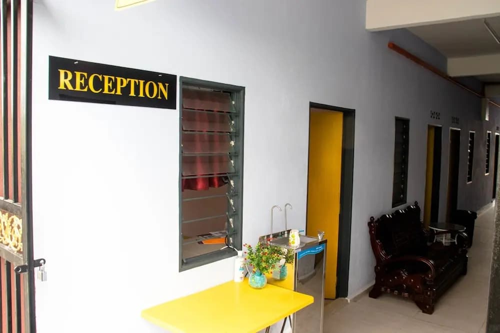 SPOT ON 90164 Homestay Al Hafiz - photo 3