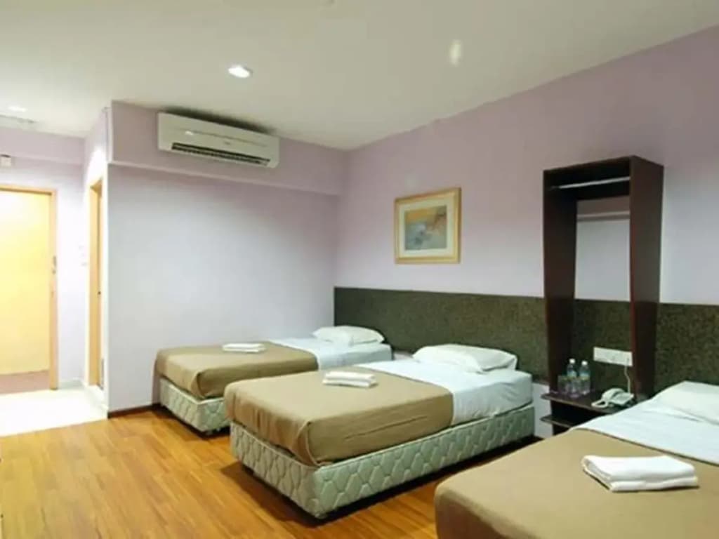Aristo Hotel At Putatan - photo 6