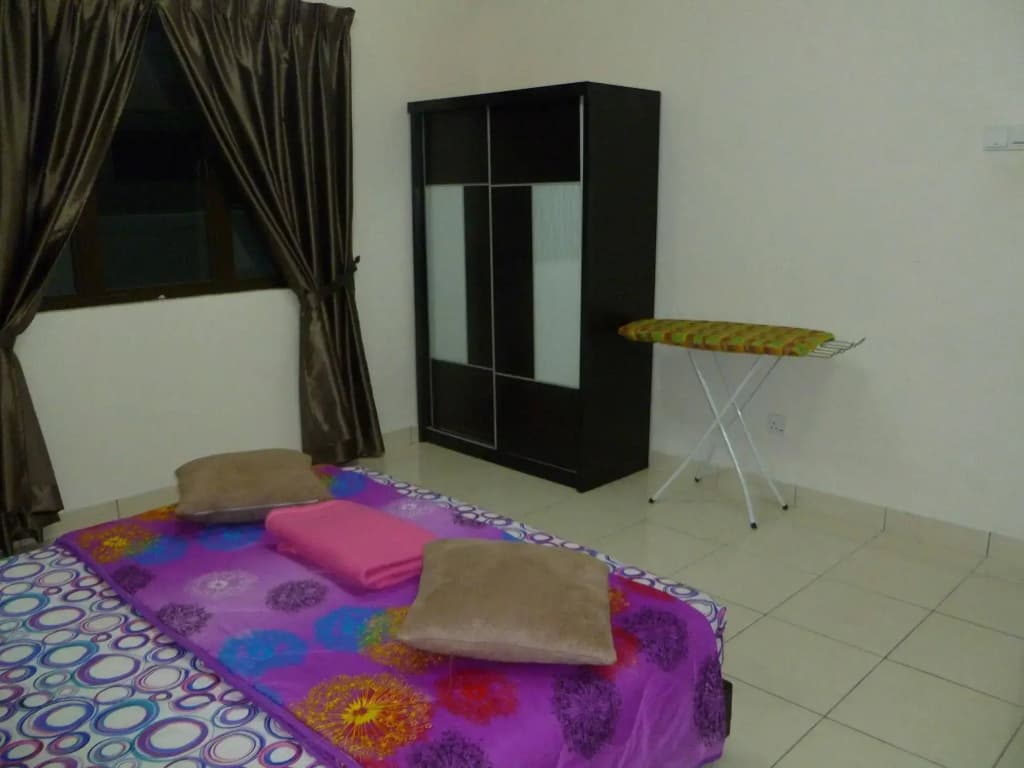 Indah Alam Vacation Home - photo 6