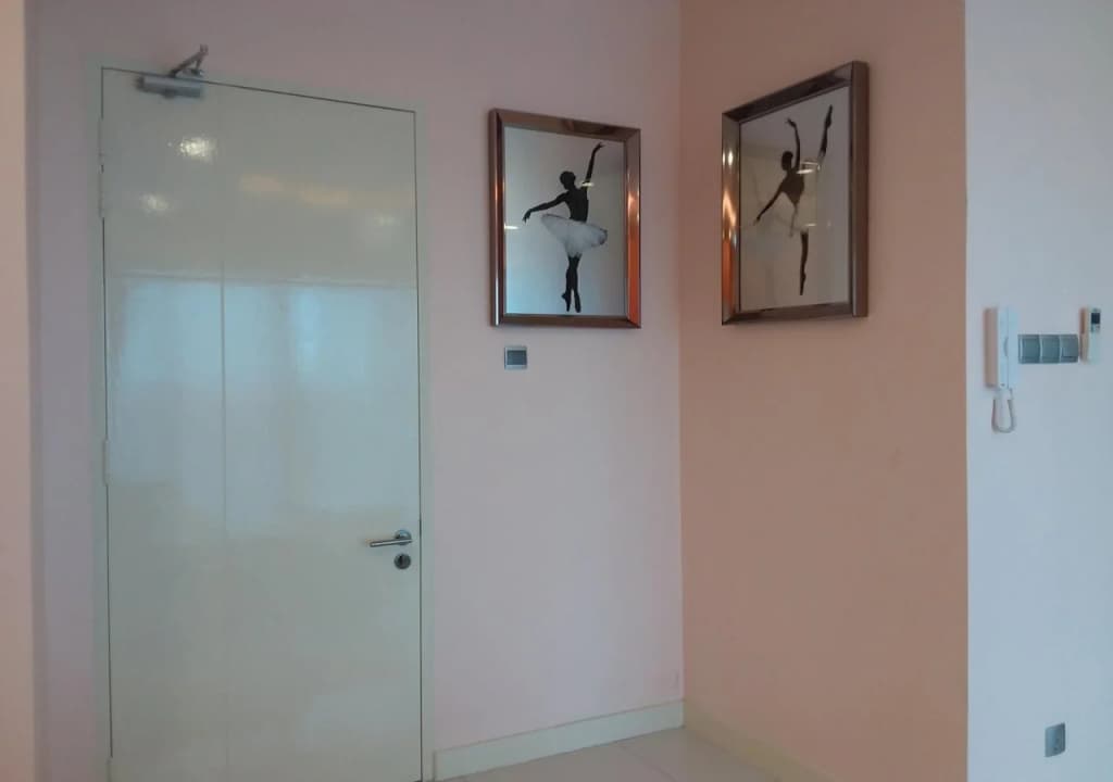 Sunset Seaview Vacation Condos City Centre @ IMAGO Shopping Mall - photo 9
