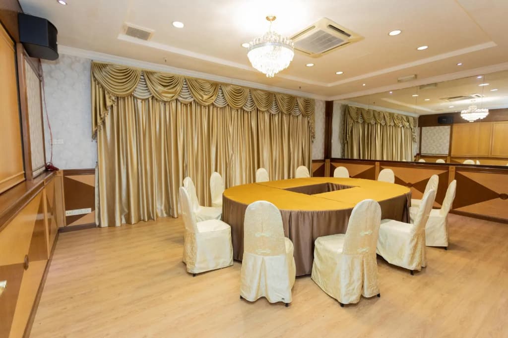 Pelican Hotel - photo 36