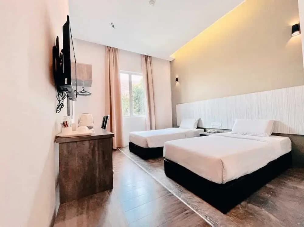 Karang Timur Motel - photo 4